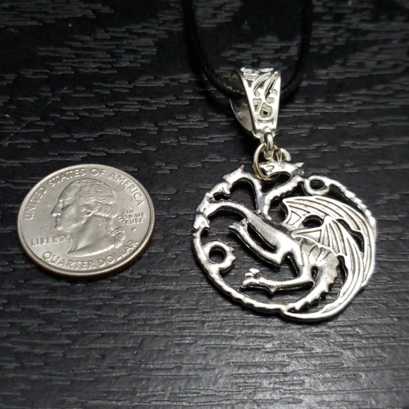 2️⃣For 🔟Daenerys Targaryen silver Dragon necklace - Picture 4 of 5